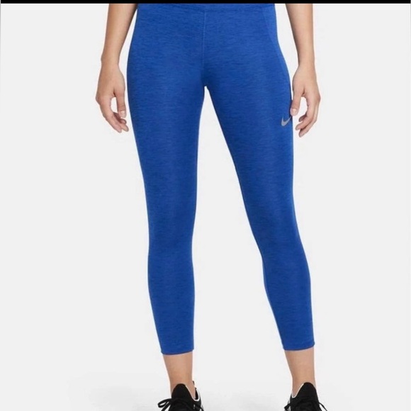 Nike Pants - Nike Women's Run Fast Blue Cropped Legging Sz(L)